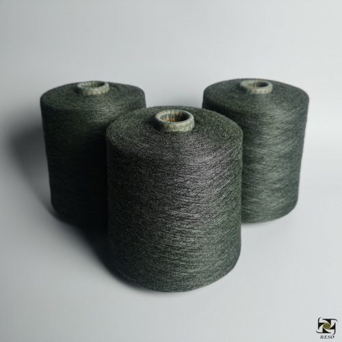 70%預(yù)氧絲30%對(duì)位芳綸混紡紗線 20S/2D（軍綠色）
